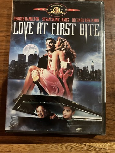 Love first bite - bite, 2005)